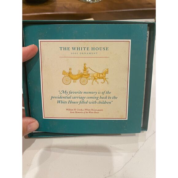2001 White House Christmas Ornament 24kt. Gold Plate 3-D - Picture 6 of 6
